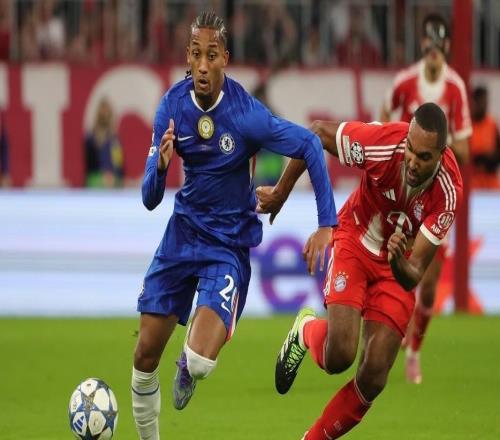 欧冠乌龙加红牌，巴萨0：3被切尔西击中命门