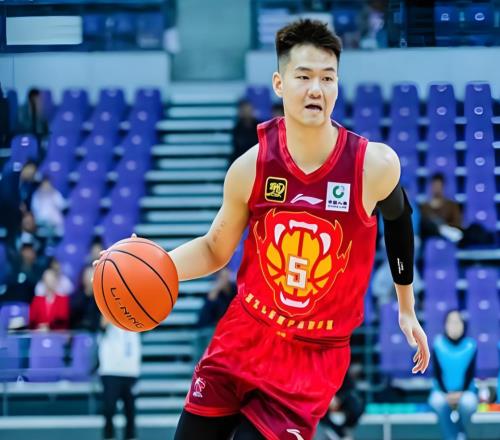 丢人!队长和主教练2人CBA体测都不合格,球迷:同甘共苦