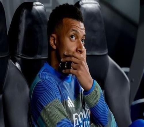 替补未出场,姆巴佩上一次欧冠比赛没出场也是对阵曼城