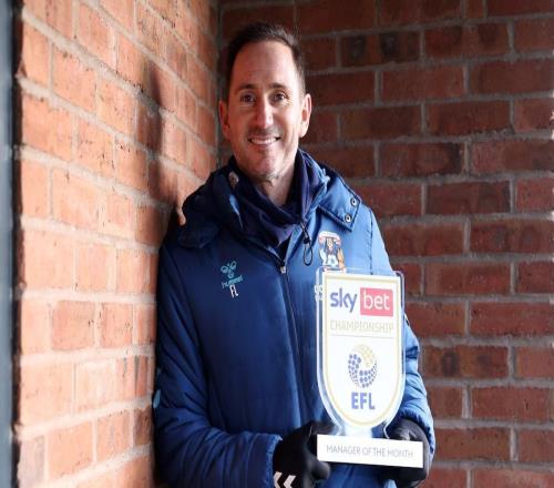 带领考文垂6战5胜,兰帕德蝉联英冠月最佳教练