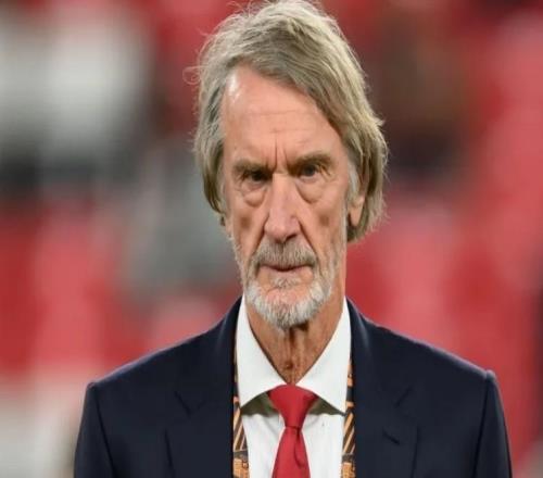 太阳报:为削减开支,拉爵正在商谈将曼联的餐饮业务外包