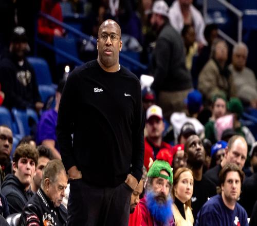 唐斯聊迈克布朗:我们还在熟悉他的战术风格教练真是个高手_NBA直播