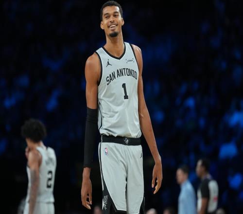 马刺击败雷霆,展示冠军之姿,湖人想要夺冠必须补强!