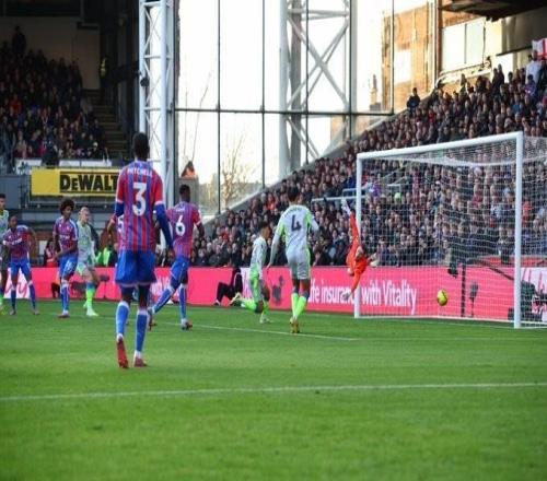 曼城上半场在对手禁区内仅4次触球,为瓜式曼城英超第4少