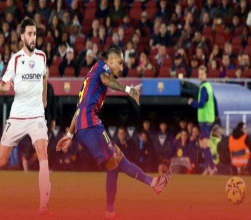 西甲争冠悬念渐无巴萨五连胜+7分领跑,进攻火力五大联赛独一档