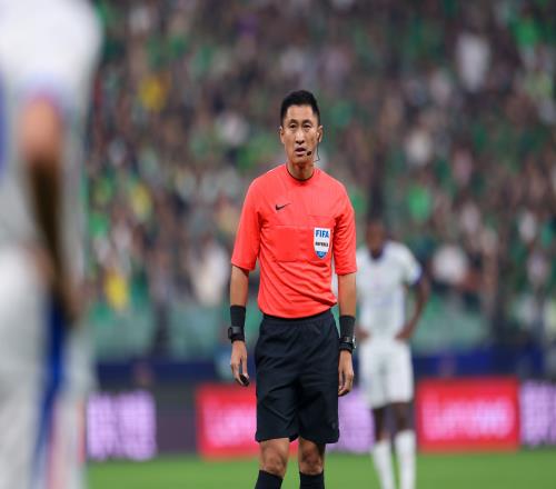 北青报道马宁执法阿拉伯杯决赛四官此役为FIFA考察裁判的重要试金石_中超直播