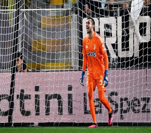 斯基拉:热那亚梦想签下佩林,但尤文尚未开启转会的大门