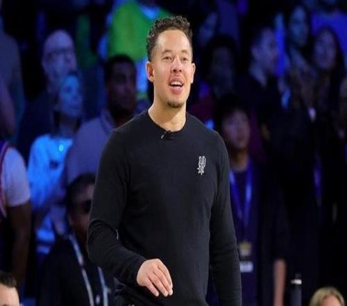 NBA杯決賽文班是否首發(fā)米奇:我們會(huì)考慮什么對(duì)球隊(duì)最有利