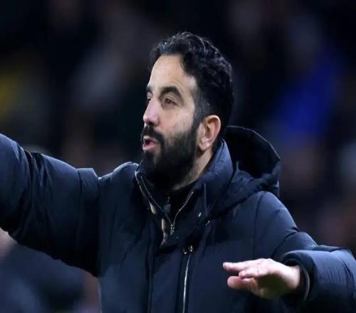 TA:由于姆伯莫等人参加非洲杯,曼联正在演练433阵型