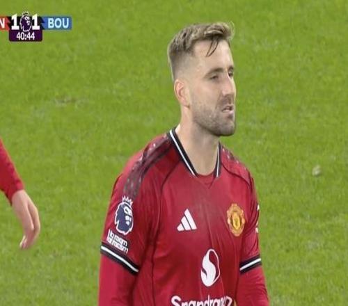 后防不稳,曼联已连续9场英超都有丢球