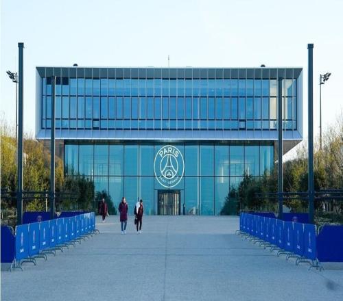 队报:巴黎圣日耳曼预备队负责人即将离任,可能转投利物浦