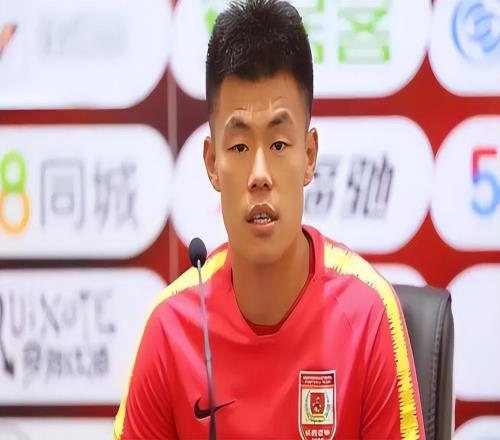 他在亚泰已不堪重用!被球迷视为降级罪人,如今却网传去大连英博