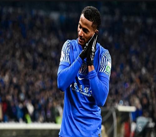 神操作！申花敲定巴西高級貨，18球笑傲J聯(lián)賽，一大短板迎刃而解