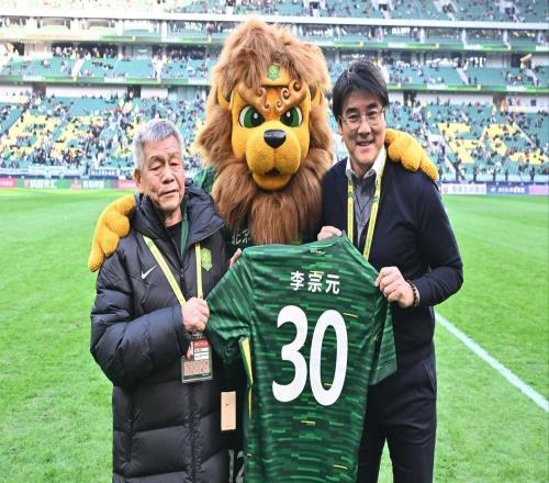 國安迎來強援！簽約前拜仁高層，接替李明，老總用外援，中超罕見