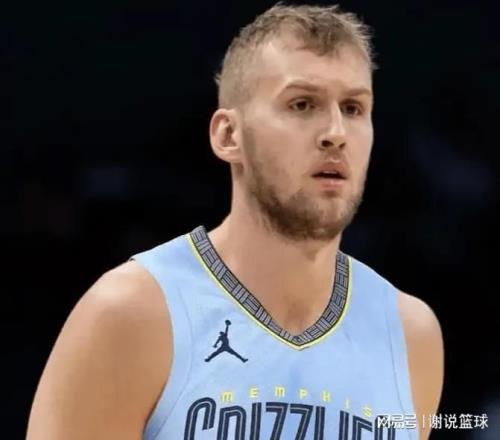 离开火箭焉知非福11+6中锋连创新高,迎生涯巅峰或长期留队