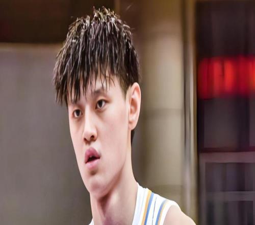 浪子回頭！曾凡博與北京隊完成簽約，重返CBA