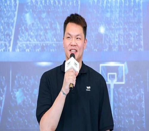 广东第五外援来了朱芳雨1400万追NBA超六,场均20.7分比马尚猛