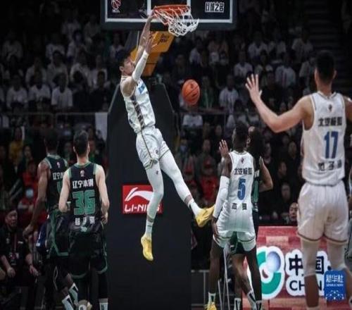 CBA首鋼與曾凡博續(xù)約三年一起為北京而戰(zhàn)