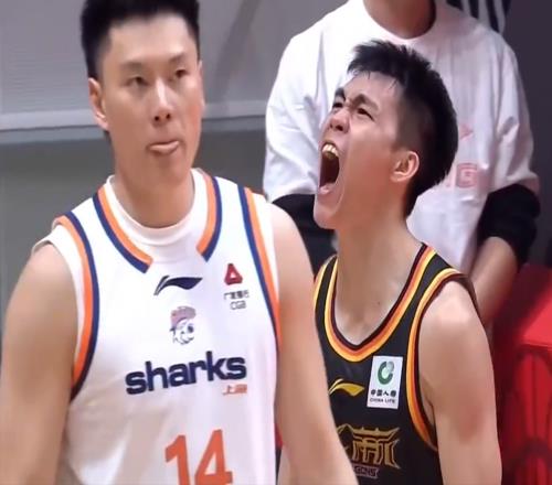 CBA探花32分，力壓張鎮(zhèn)麟兩國(guó)手，王哲林16+8外援9中1