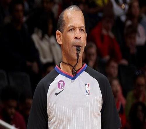 NBA官方：埃里克刘易斯已恢复执裁资格他将担任G联赛裁判