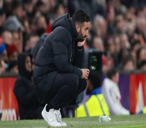 曼聯(lián)本賽季前17場僅1次零封，為隊史頂級聯(lián)賽同期并列最少