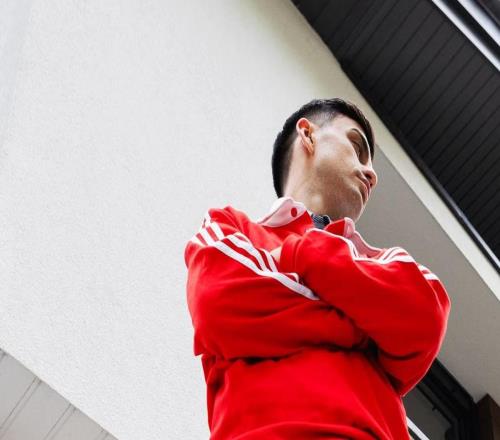 佩德里:欧冠中最强对手是巴黎此次伤病我恢复的非常好