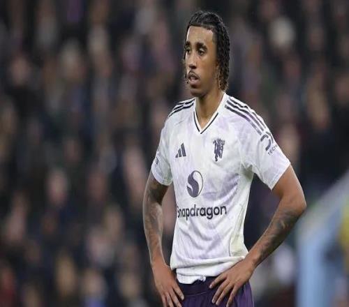 舍伍德:我没看见约罗任何潜力,德利赫特也不是曼联后防答案