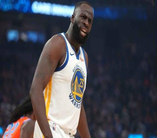 不满,勇士队格林对不断被安排防守中锋感到“沮丧”