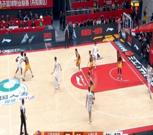 26岁广西球王,在质疑声中成为本土得分王