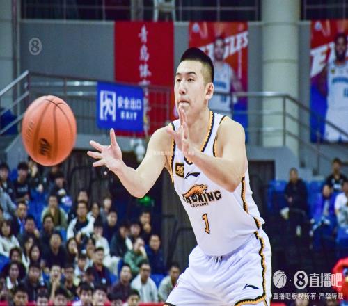 沈阳日报：各项数据达到了职业生涯的新高度付豪为辽篮内线撑起一片蓝天_CBA直播