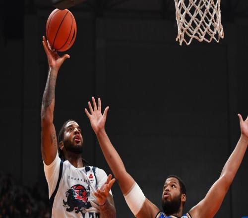 可否喝上庆功酒30日晚主场迎战山西，高速男篮要止住三连败