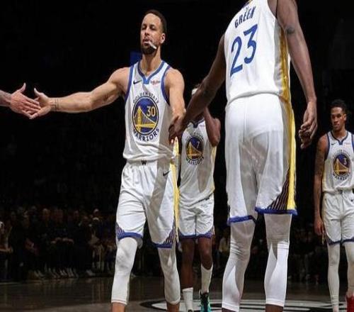 库里：被客场欢呼声分心罚丢但对此很感激