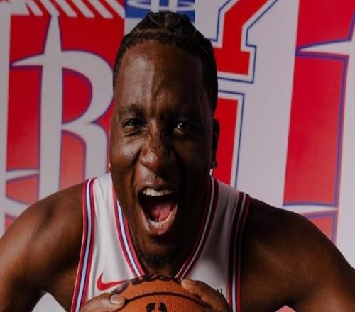 申京缺战,火箭队重组10人轮换!29岁射手获重用,饼皇对交易说不