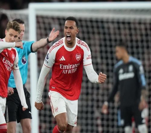 英超年度收官战!阿森纳大胜终结维拉11连胜,切尔西曼联难兄难弟