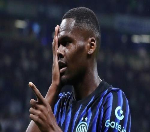 跟队:博尼本周恢复合练但踢不了博人邓弗里斯预计3月初复出