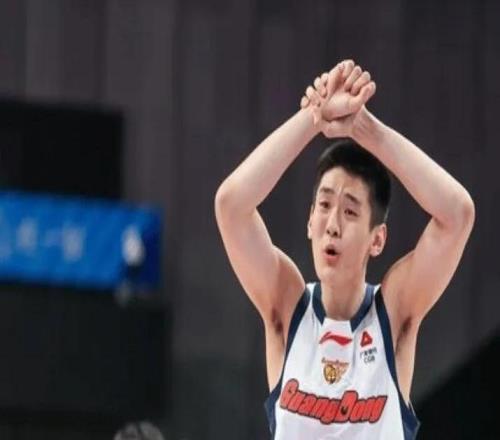 广东74105北京球员评价：萨姆纳满分，陈家政及格，6人低迷