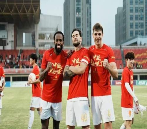 重庆2外援离队,围绕向余望打造体系辽宁铁人试训门将担任二门