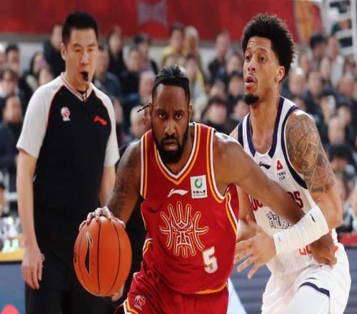 四连败被打回原形!广东克星彻底跌出争冠行列,上赛季还是大黑马