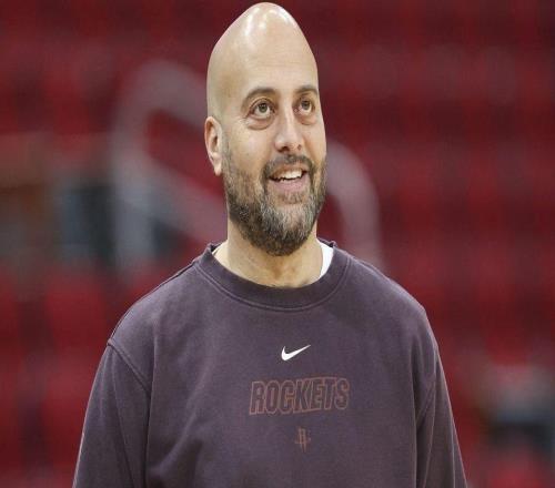 首发后4战全胜!火箭24岁大闸崛起!斯通骑虎难下,大合同无悬念