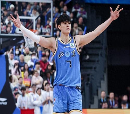 谁能防曾凡博北京复仇广厦，赵睿二次对标孙铭徽，周琦客场发威