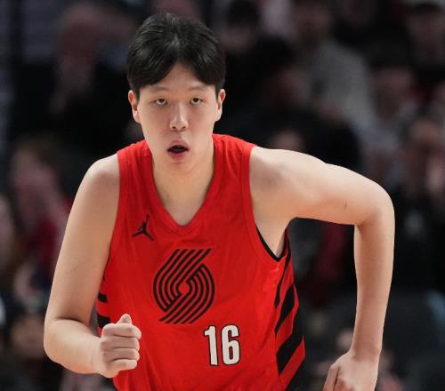 杨瀚森机会又来了!罗威因左膝伤病管理缺阵对手文班亚马也不打