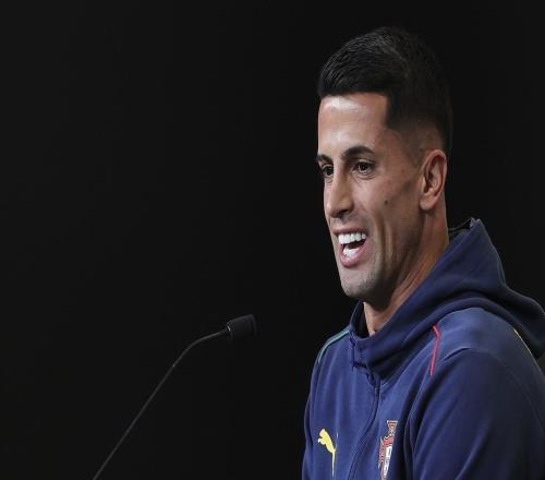 罗体:新月愿承担外租球员大部分年薪,坎塞洛面临多队竞争