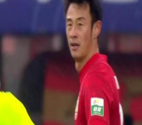 记者:老将彭欣力已在海口跟随青岛西海岸冬训