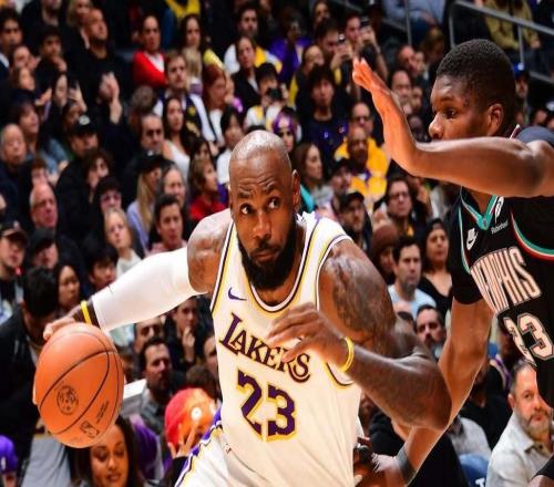 湖人拒绝失利,逆转三杀灰熊!西部第三,赶快争取一下狄龙吧!