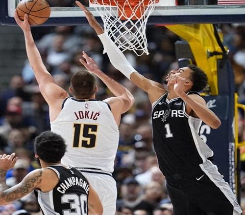 盘点NBA历史场均盖帽前5球员:文班亚马力压4大中锋登顶,大梦第4