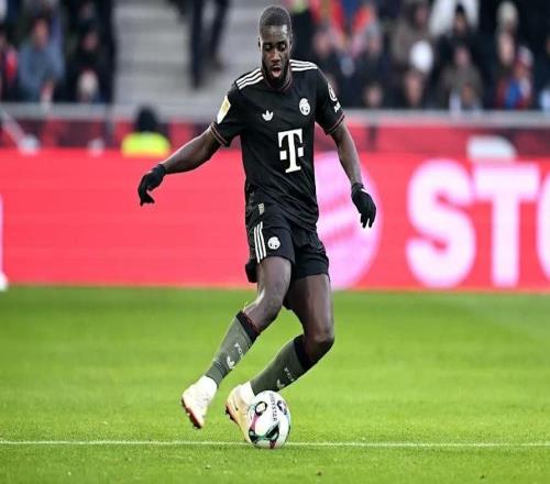 记者:于帕梅卡诺即将与拜仁续约,税前年薪达2000万欧元