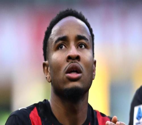 全市场:米兰继续为恩昆库安排单独训练,出战热那亚存疑