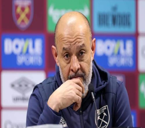 天空:西汉姆联将继续信任努诺,俱乐部今天开会讨论引援问题