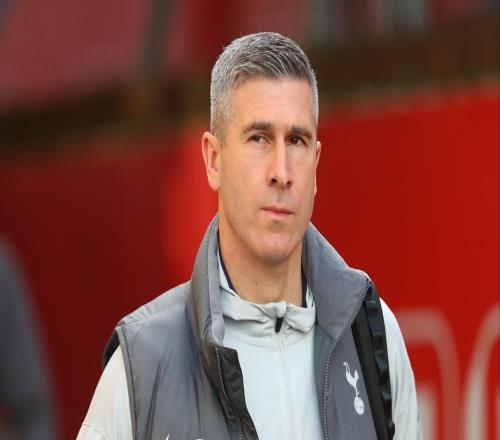 官宣!国安新帅到位,44岁前热刺教练上任,仿照海港建队