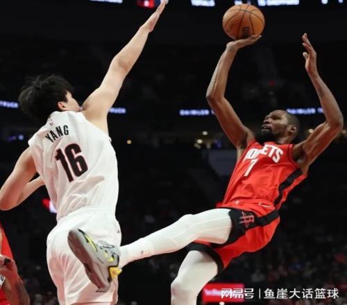 火箭三大败因出炉,杜兰特苦不堪言!乌度卡很不满,阿门三人该批